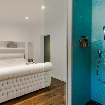 Luxury Apartman Martinis With Pool Gostinjska kuća Split
